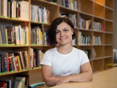 Анастасия Лактина, Библиотекарь