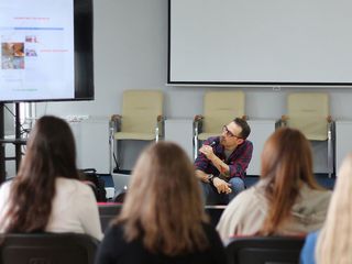 Лекция Фёдора Лаврова «Лонгрид как инструмент сторителлинга»